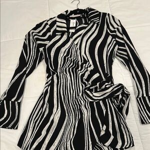 Black and White Bell Sleeve Notched Collar Dress
